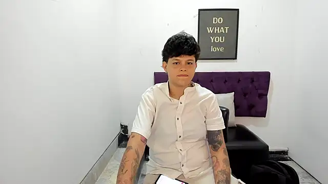 TomBoy Natali online show from 11, 4, 2026