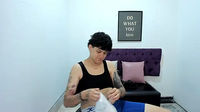 Snapshot of TomBoy_Natali chatting on 19, 4, 2026 TomBoy Natali online show from 19, 4, 2026