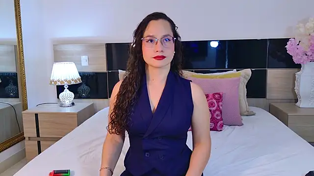 Snapshot of EmmaRicco chatting on 29, 4, 2026 EmmaRicco online show from 29, 4, 2026