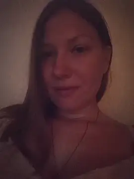 August Shine online show from 19, 5, 2026