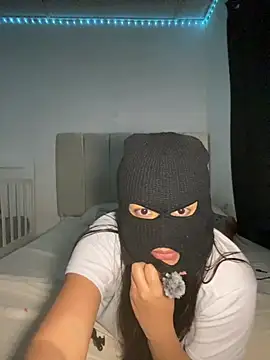 Snapshot of doble_tentacion chatting on 3, 3, 2026 doble tentacion online show from 3, 3, 2026