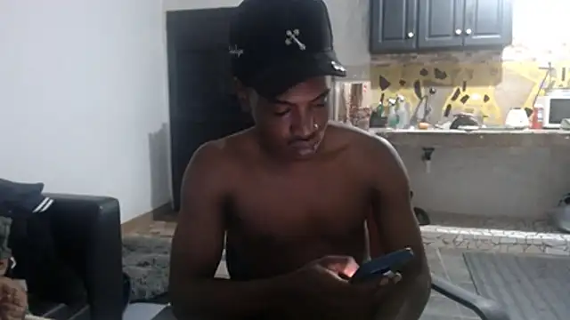 Snapshot of charles_king chatting on 17, 7, 2026 charles king online show from 17, 7, 2026