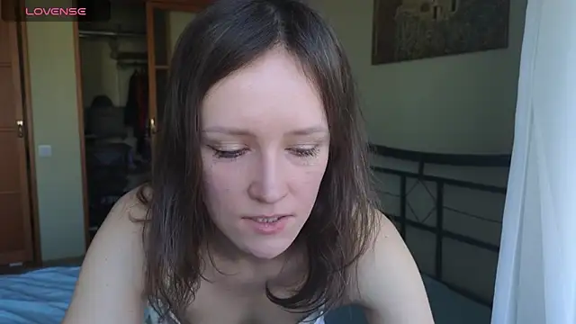 Tender Swan online show from 30, 3, 2026