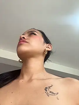 Snapshot of Mia-villalobos chatting on 16, 6, 2026 Mia-villalobos online show from 16, 6, 2026