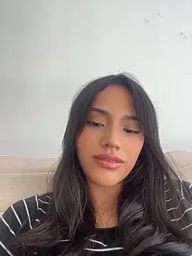 Snapshot of Mia-villalobos chatting on 17, 6, 2026 Mia-villalobos online show from 17, 6, 2026