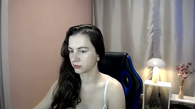 Snapshot of MistyBree chatting on 21, 7, 2026 MistyBree online show from 21, 7, 2026