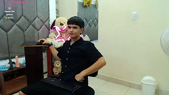 Snapshot of Steve_Hotman chatting on 3, 8, 2026 Steve Hotman online show from 3, 8, 2026