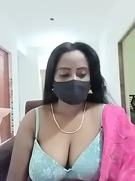 Snapshot of misti-boudii chatting on 24, 6, 2026 misti-boudii online show from 24, 6, 2026