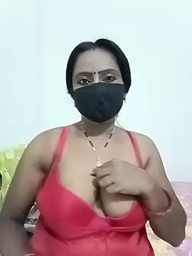 Snapshot of misti-boudii chatting on 14, 7, 2026 misti-boudii online show from 14, 7, 2026
