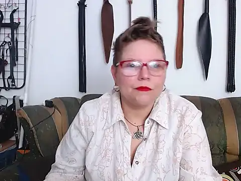 Leah R online show from 3, 4, 2026