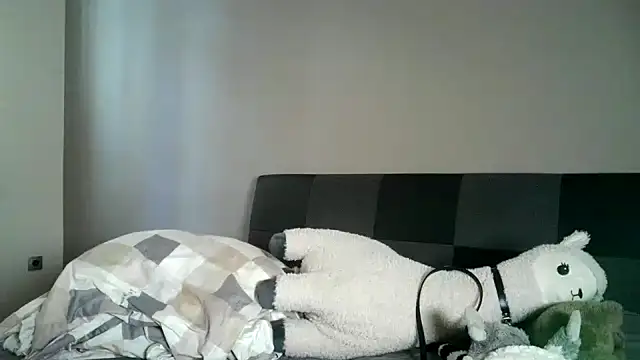 Snapshot of itsmemayarose chatting on 25, 4, 2026 itsmemayarose online show from 25, 4, 2026