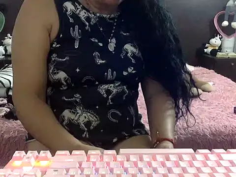 mommy-Milf online show from 7, 4, 2026