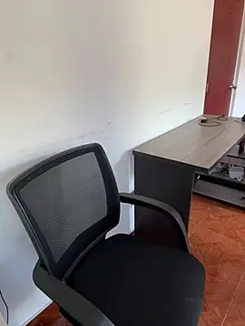 Emi rousse online show from 16, 3, 2026