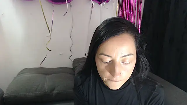 Meeegan lov online show from 26, 7, 2026