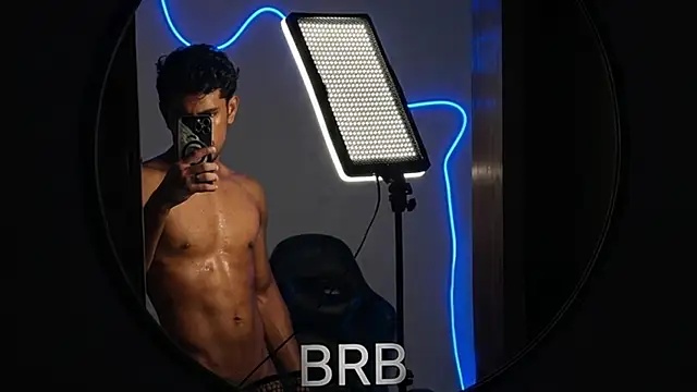 jossi12345j online show from 25, 3, 2026