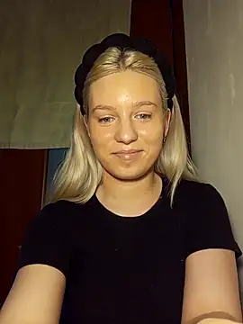 Snapshot of Glowing_Jessica chatting on 1, 3, 2026 Glowing Jessica online show from 1, 3, 2026