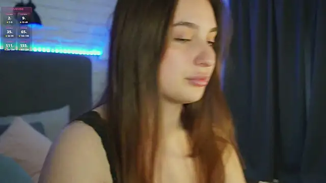 Nicole De Lux online show from 6, 4, 2026