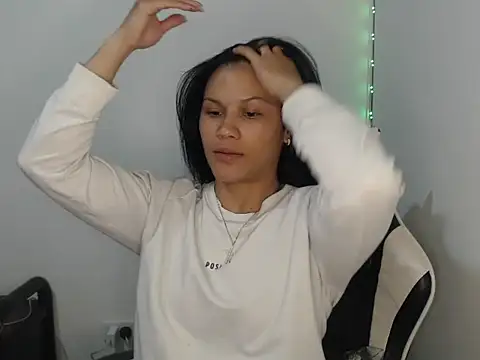 KathLovee online show from 24, 4, 2026