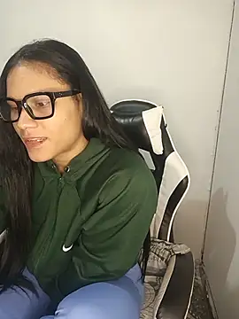 Snapshot of KathLovee chatting on 26, 5, 2026 KathLovee online show from 26, 5, 2026
