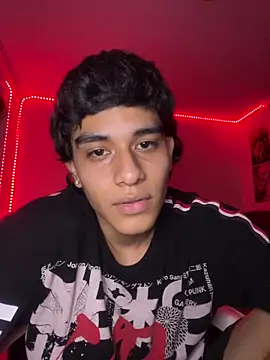 Snapshot of IronLatino chatting on 2, 3, 2026 IronLatino online show from 2, 3, 2026