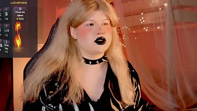 LilithNlsn online show from 12, 4, 2026