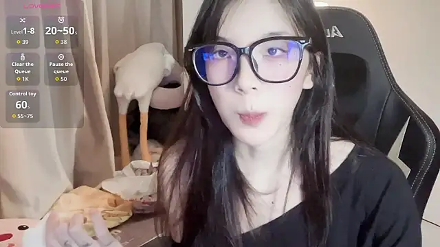 Snapshot of paopao-666 chatting on 17, 5, 2026 paopao-666 online show from 17, 5, 2026
