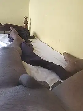 Snapshot of lovelycouples95 chatting on 2, 3, 2026 lovelycouples95 online show from 2, 3, 2026