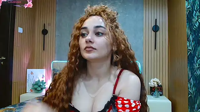 Snapshot of KatarinaHeaven chatting on 27, 5, 2026 KatarinaHeaven online show from 27, 5, 2026