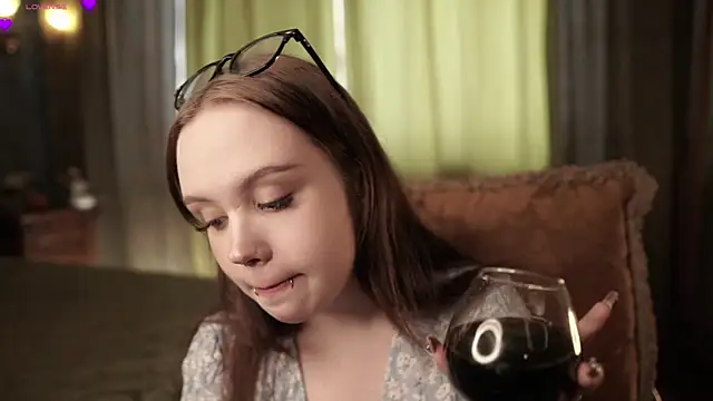 LeahAllsop online show from 18, 4, 2026