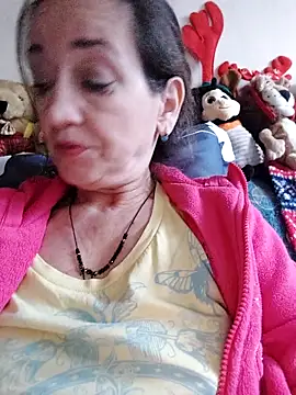 Snapshot of anayss17 chatting on 9, 4, 2026 anayss17 online show from 9, 4, 2026