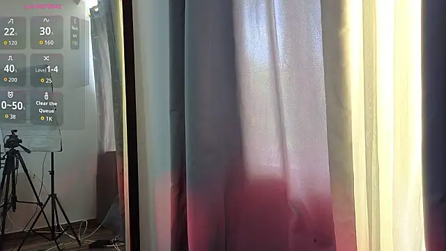 Emma Revees online show from 29, 3, 2026