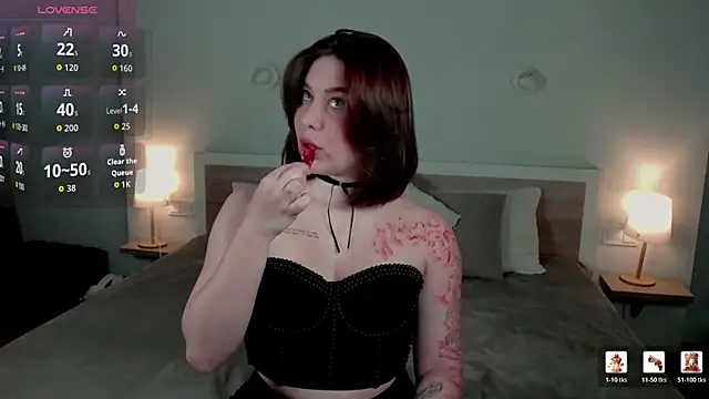 HermioneMoon online show from 6, 4, 2026