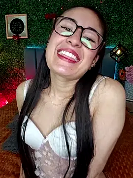 Snapshot of Cataa_Hill chatting on 6, 5, 2026 Cataa Hill online show from 6, 5, 2026