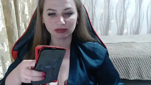 LioraW online show from 5, 3, 2026