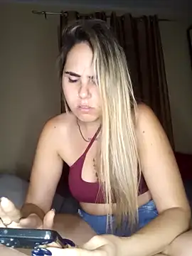 Emilyvuxa online show from 19, 5, 2026