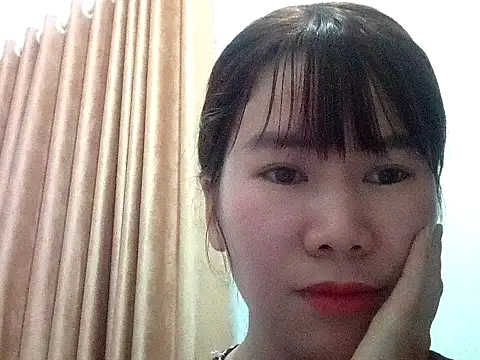 Snapshot of Bondgirl_9 chatting on 8, 3, 2026 Bondgirl 9 online show from 8, 3, 2026