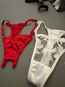 Snapshot of Princess261 chatting on 3, 3, 2026 Princess261 online show from 3, 3, 2026