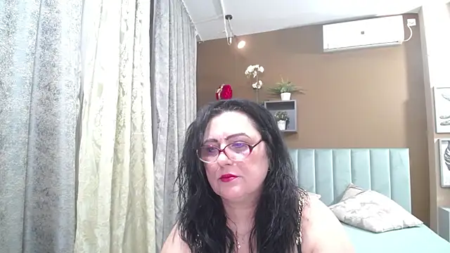ValerieSmiths online show from 8, 3, 2026