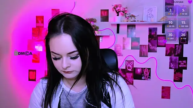 miss courtney  online show from 18, 3, 2026