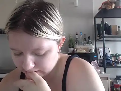 Snapshot of LenaSecret19 chatting on 30, 6, 2026 LenaSecret19 online show from 30, 6, 2026