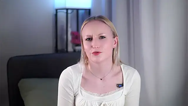 CatarinaGulla online show from 23, 3, 2026