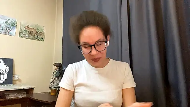 Snapshot of Selena_blom chatting on 3, 3, 2026 Selena blom online show from 3, 3, 2026