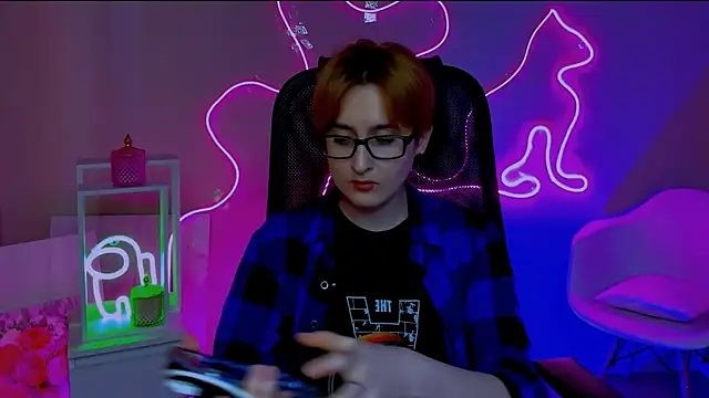 LixeLuna online show from 4, 4, 2026