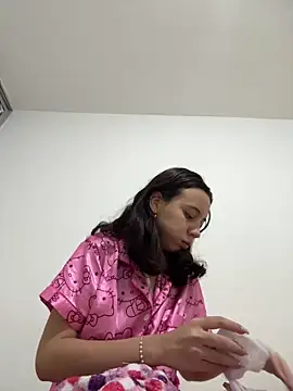 Snapshot of Nicole_Cute04 chatting on 1, 7, 2026 Nicole Cute04 online show from 1, 7, 2026