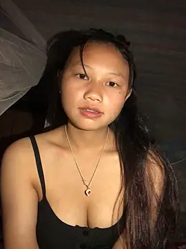 Snapshot of TieuVy99 chatting on 4, 3, 2026 TieuVy99 online show from 4, 3, 2026