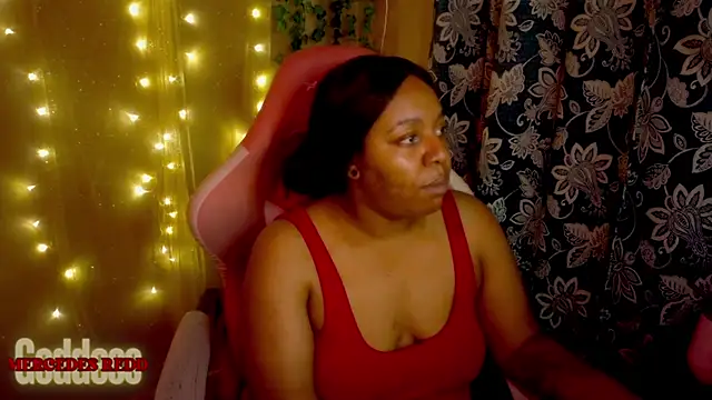 Goddess MercedesRedd online show from 25, 7, 2026