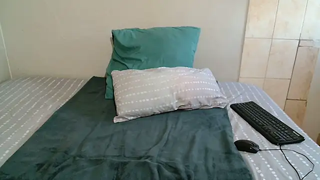 CocoBerryZA online show from 9, 4, 2026