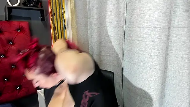 Sarah  Moonx online show from 28, 3, 2026