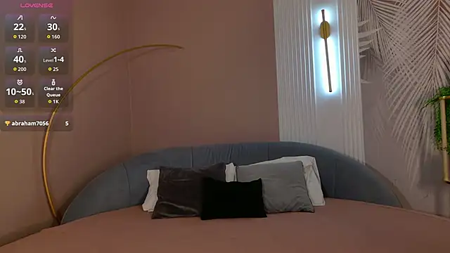 Sherry Bell online show from 13, 4, 2026