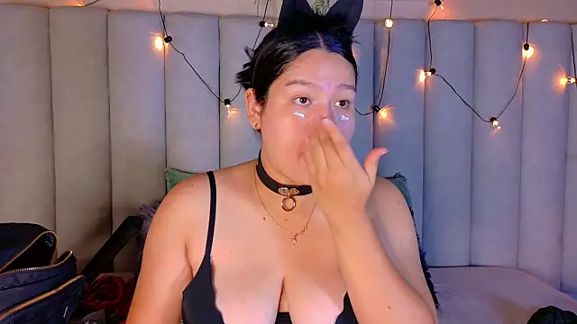 Snapshot of AmatistaSky__ chatting on 19, 5, 2026 AmatistaSky online show from 19, 5, 2026